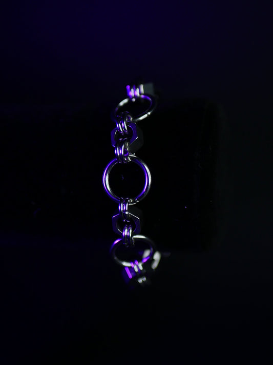 Boltchains